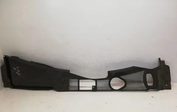 Audi A4 S4 B8 8K Wiper trim 8K1819447