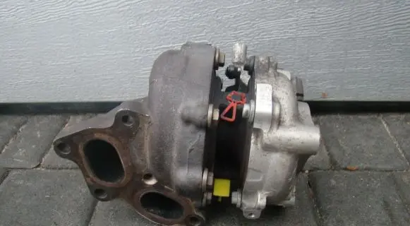 Volkswagen Touran I Turbo 038253016