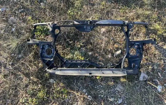 Audi A4 S4 B7 8E 8H Radiator support slam panel 8E0805594E