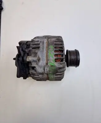 Renault Clio III Generator/alternator 8200660033 0124425071