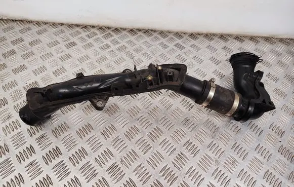 Intercooler hose/pipe