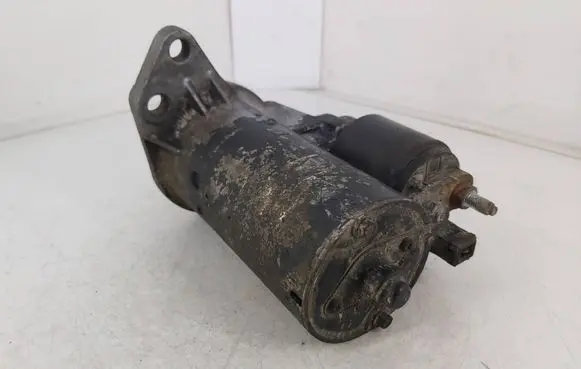 Volkswagen Golf IV Starter motor
