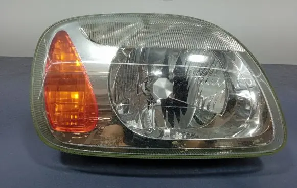 Nissan Micra Headlight/headlamp 260101F511
