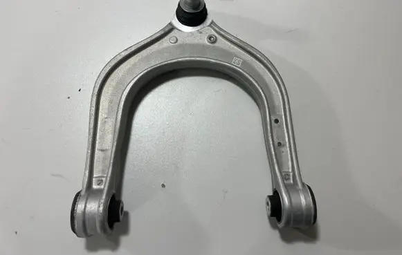 BMW X5 G05 Front lower control arm/wishbone 6883115