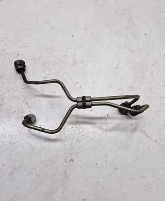 Volvo S60 Fuel injector supply line/pipe 