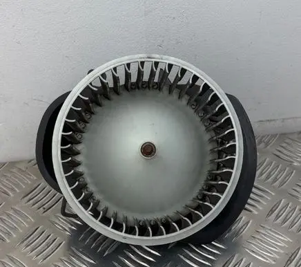 Volkswagen Touareg II Heater fan/blower 7P0820021F 16474951 0130115559