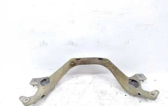 Volkswagen Touareg II Engine mounting bracket 7P0199207