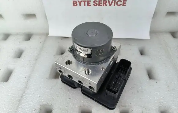 Volkswagen Golf VII ABS Pump 2Q0614517CC