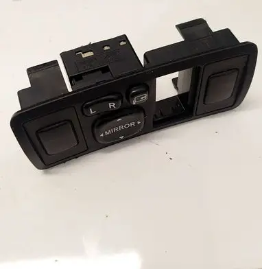 Toyota Avensis T250 Wing mirror switch 183575