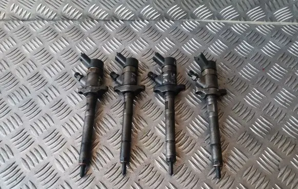 Ford Focus Fuel injectors set 0445110188