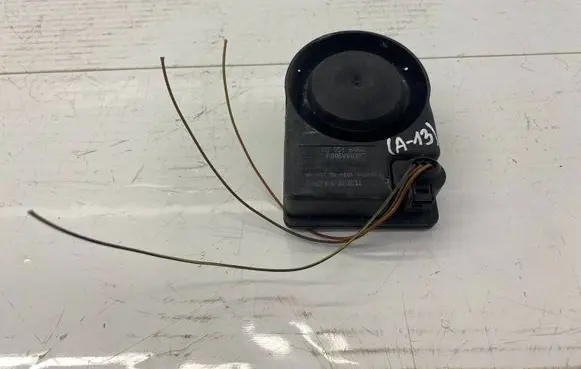 Audi Q7 4L Alarm system siren 1K0951605C