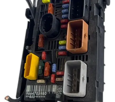 Citroen C4 I Picasso Fuse box set 9664705980