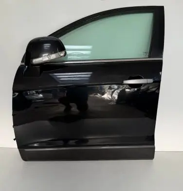 Chevrolet Captiva Front door