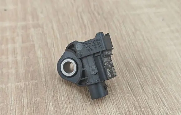 BMW X5 G05 Airbag deployment crash/impact sensor 9496817