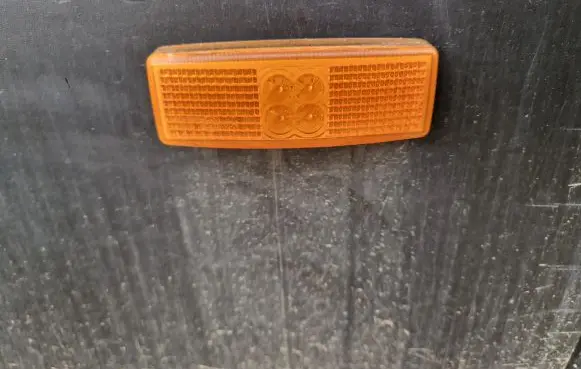Iveco Daily 6th gen Front reflector 