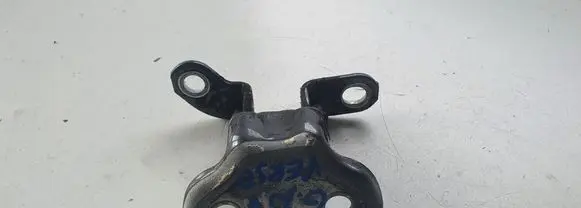 Toyota Verso Rear door upper hinge