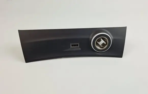 Alfa Romeo Stelvio USB socket connector 00505493820 505493820 156115933