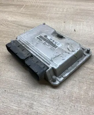 Volkswagen Golf IV Engine control unit/module ECU 038906012CT 0281010377