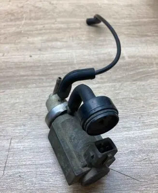 Audi A6 S6 C5 4B Turbo solenoid valve 059906627A 72190321
