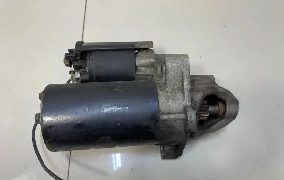 Audi A6 S6 C5 4B Starter motor