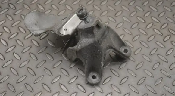 Audi A6 S6 C7 4G Engine mounting bracket 4G0199307AC