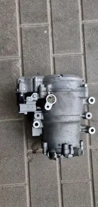 Mitsubishi Outlander Air conditioning (A/C) compressor (pump) 7813B097