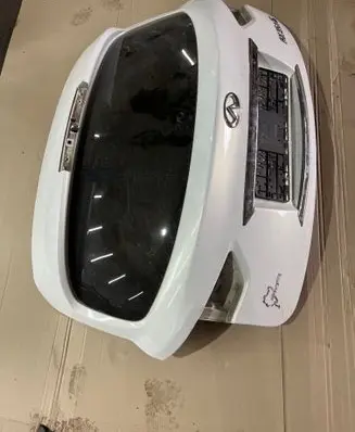 Infiniti FX Tailgate/trunk/boot lid