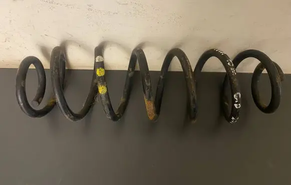 Skoda Octavia Mk2 (1Z) Rear coil spring 1K0512149