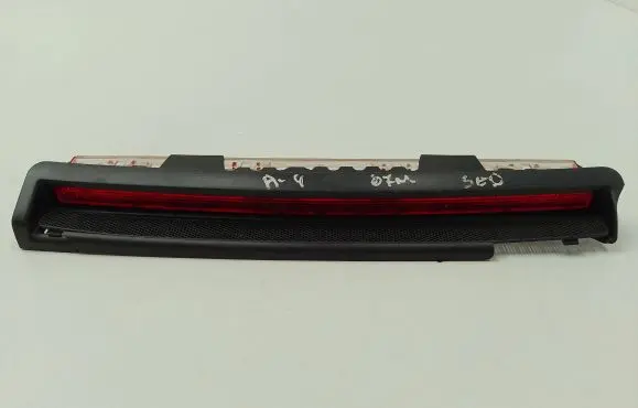 Audi A4 S4 B7 8E 8H Third/center stoplight 28427001
