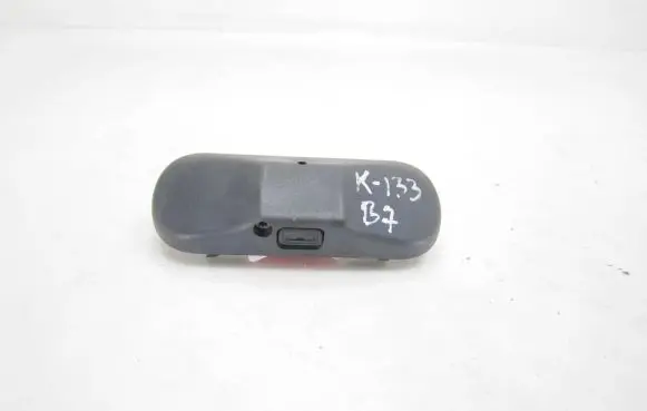 Volkswagen PASSAT B7 Windshield washer spray nozzle 5M0955985C
