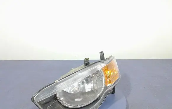 Mitsubishi Colt Headlight/headlamp
