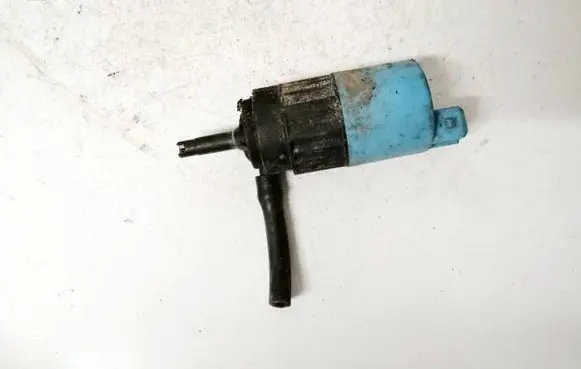 Volvo S40, V40 Windscreen/windshield washer pump