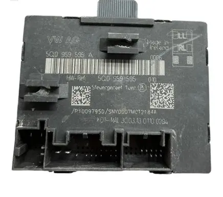 Audi A3 S3 8V Door control unit/module 5Q0959595A 5Q0959595