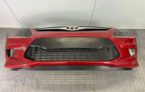 Hyundai i30 Front bumper Z1328