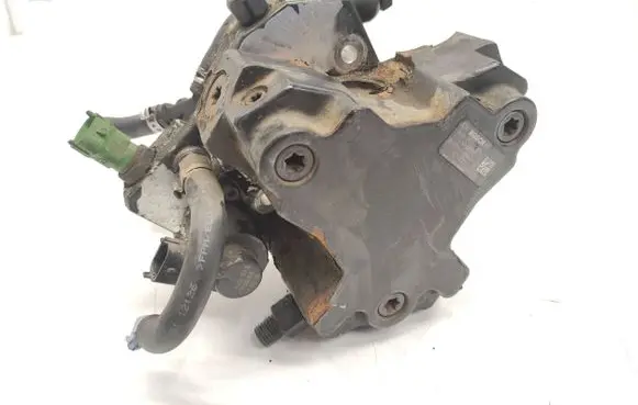Volvo XC60 Fuel injection high pressure pump 30756125 0445010111 D5244T5
