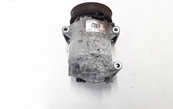 Renault Megane II Air conditioning (A/C) compressor (pump) 8200678499