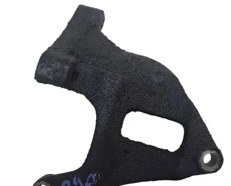 Hyundai Terracan Engine mounting bracket