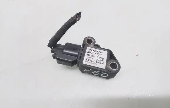 Volvo V50 Airbag deployment crash/impact sensor 30737139