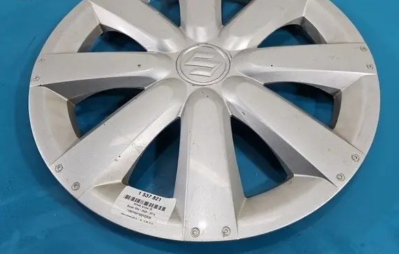 Suzuki SX4 R16 wheel hub/cap/trim IMPRK1537821