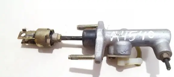 Toyota Avensis T220 Clutch master cylinder AISIN58