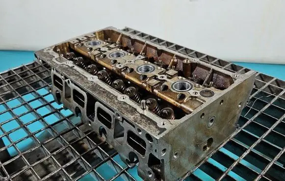 Engine head