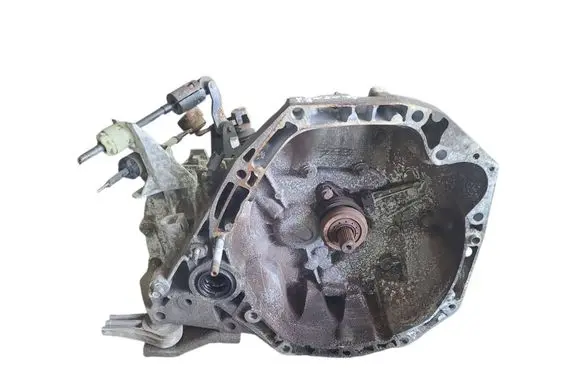 Manual 5 speed gearbox
