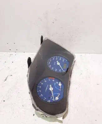 Honda HR-V Speedometer (instrument cluster) HR0265015 Z8100 1202080016332