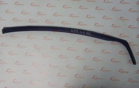 Seat Leon (1P) Front door wind deflector