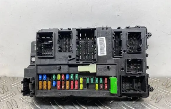 Ford Fusion II Power management control unit eg9t15604cg