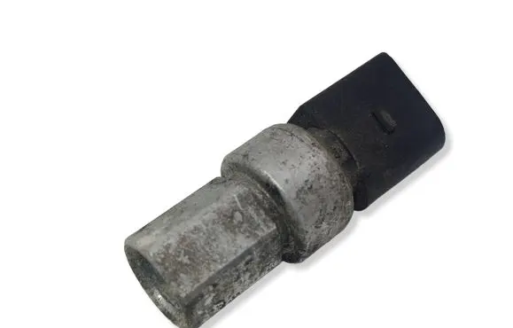 Volkswagen PASSAT B6 Air conditioning (A/C) pressure sensor 1K0959126A