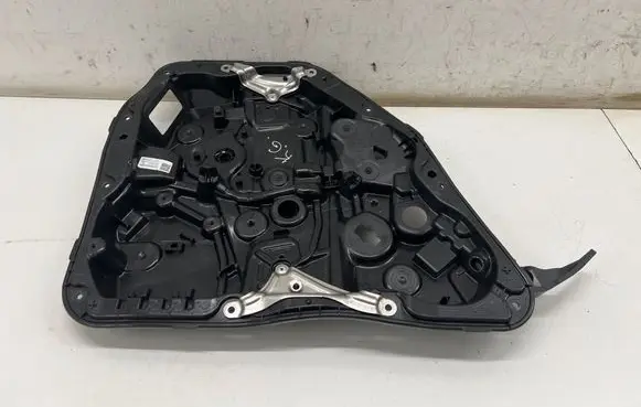 Mercedes-Benz E W214 Rear window lifting mechanism without motor A2147300100