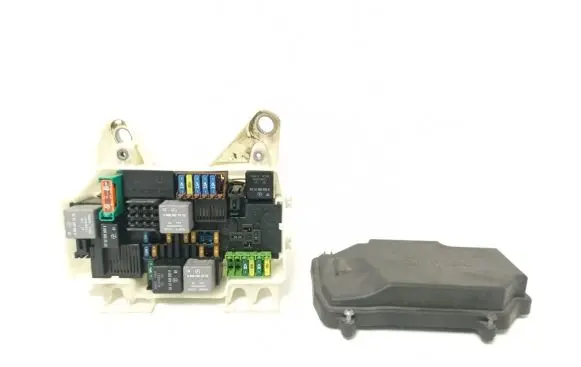 Mercedes-Benz C W205 Fuse module A2229063302