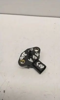 Mercedes-Benz A W169 Turbo air boost pressure sensor A0041538428 12233209 4177