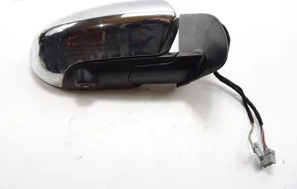 Front door electric wing mirror